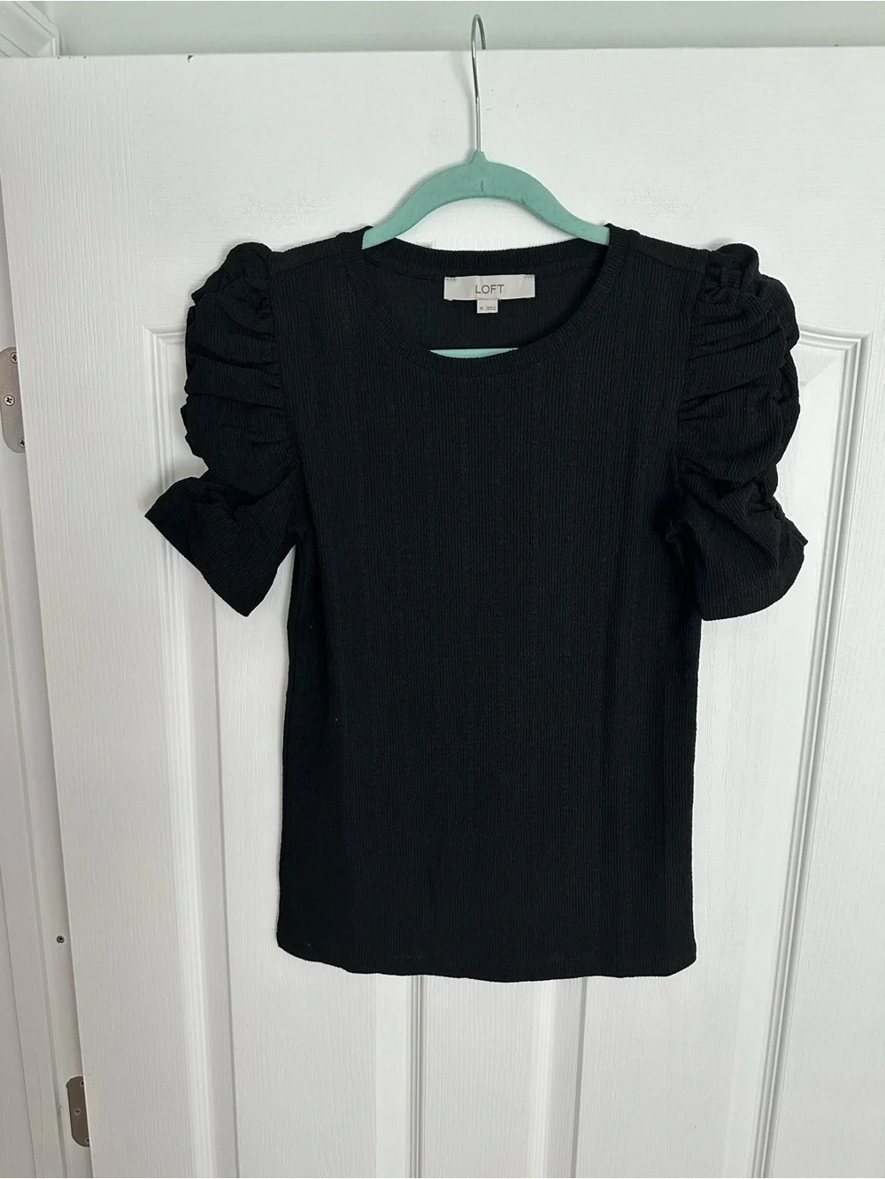 LOFT NWOT Black Puff Sleeve Ribbed Knit Top